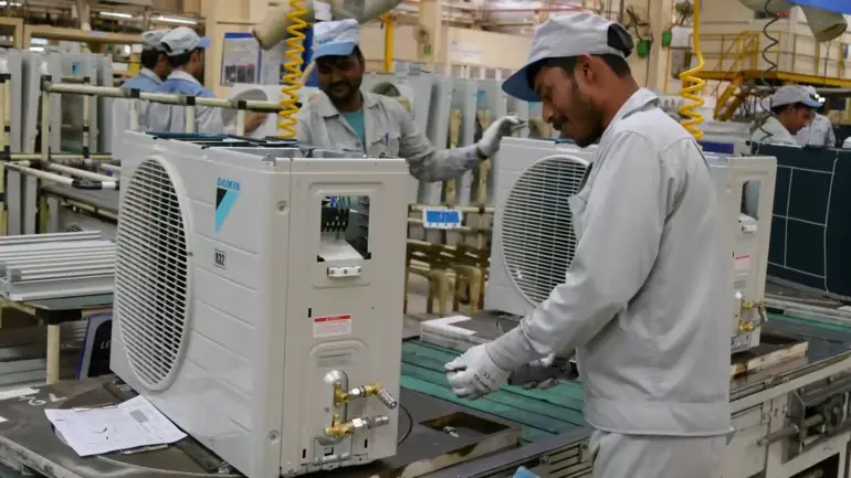 AC खरीदने वालों की लगी लॉटरी, Amazon Maha Sell में 1.5 टन का Inverter AC मिलेगा मात्र 23 हजार में